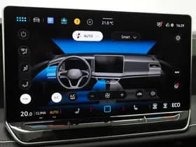 Volkswagen Passat thumbnail 37