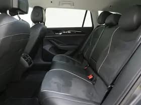 Volkswagen Passat thumbnail 41