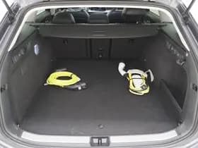 Volkswagen Passat thumbnail 42