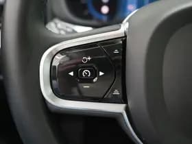 Volvo XC60 thumbnail 25