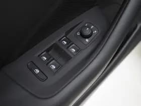 Volkswagen Passat thumbnail 17