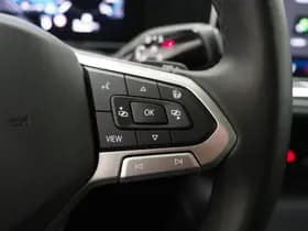 Volkswagen Passat thumbnail 22