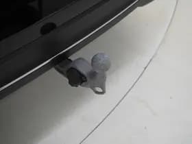 Volkswagen Passat thumbnail 43