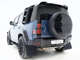 Land Rover Defender thumbnail 3