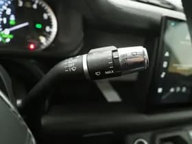 Land Rover Defender thumbnail 26