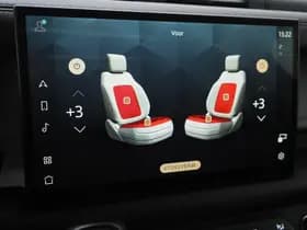 Land Rover Defender thumbnail 31