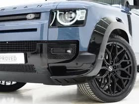 Land Rover Defender thumbnail 6
