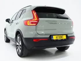 Volvo XC40 thumbnail 3