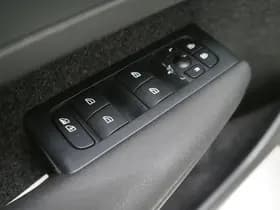 Volvo XC40 thumbnail 21