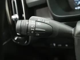 Volvo XC40 thumbnail 24