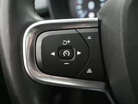 Volvo XC40 thumbnail 25