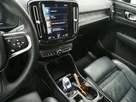 Volvo XC40 thumbnail 38