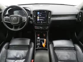 Volvo XC40 thumbnail 5
