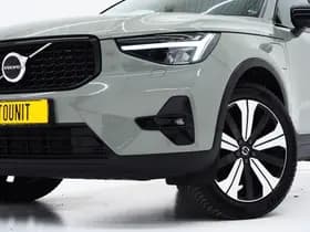 Volvo XC40 thumbnail 6