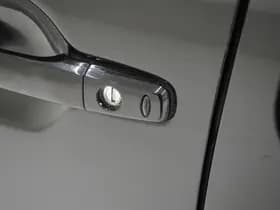 Mitsubishi Outlander thumbnail 16