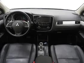 Mitsubishi Outlander thumbnail 5