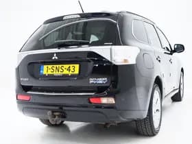 Mitsubishi Outlander thumbnail 9