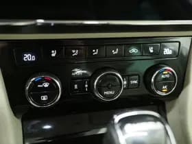 Škoda Superb thumbnail 36
