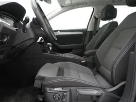 Volkswagen Passat thumbnail 16