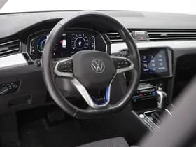 Volkswagen Passat thumbnail 17