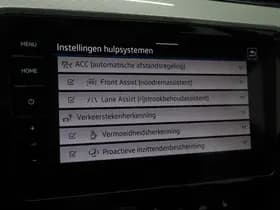 Volkswagen Passat thumbnail 31