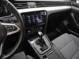 Volkswagen Passat thumbnail 35