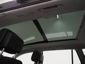 Volkswagen Passat thumbnail 38