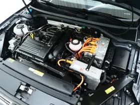 Volkswagen Passat thumbnail 7