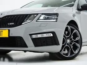 Škoda Octavia thumbnail 6