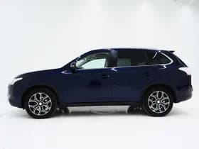 Mitsubishi Outlander thumbnail 2