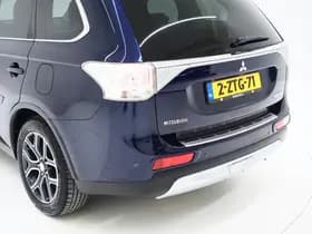 Mitsubishi Outlander thumbnail 14