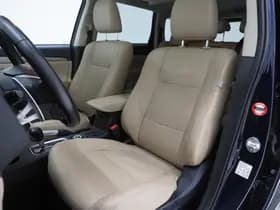 Mitsubishi Outlander thumbnail 4