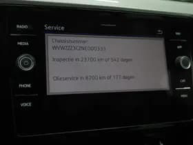 Volkswagen Passat thumbnail 28