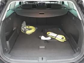 Volkswagen Passat thumbnail 36