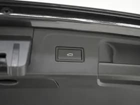 Volkswagen Passat thumbnail 37