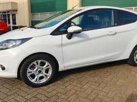 Ford Fiesta thumbnail 2