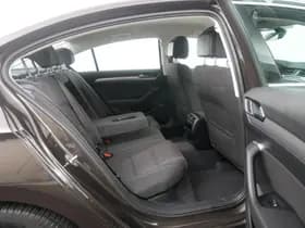 Volkswagen Passat thumbnail 12