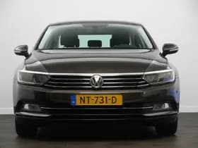 Volkswagen Passat thumbnail 16