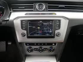 Volkswagen Passat thumbnail 21