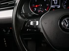 Volkswagen Passat thumbnail 27