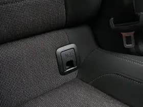 Volkswagen Passat thumbnail 30
