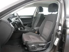 Volkswagen Passat thumbnail 7