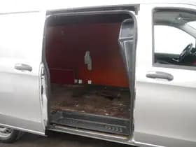 Mercedes-Benz Vito thumbnail 10