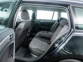Volkswagen Golf thumbnail 12