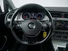 Volkswagen Golf thumbnail 18