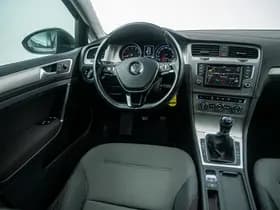 Volkswagen Golf thumbnail 19