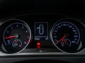 Volkswagen Golf thumbnail 30