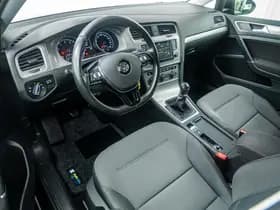 Volkswagen Golf thumbnail 8