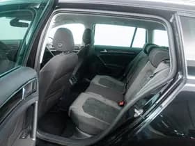 Volkswagen Golf thumbnail 12