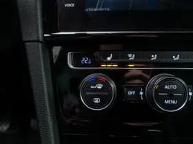 Volkswagen Golf thumbnail 22